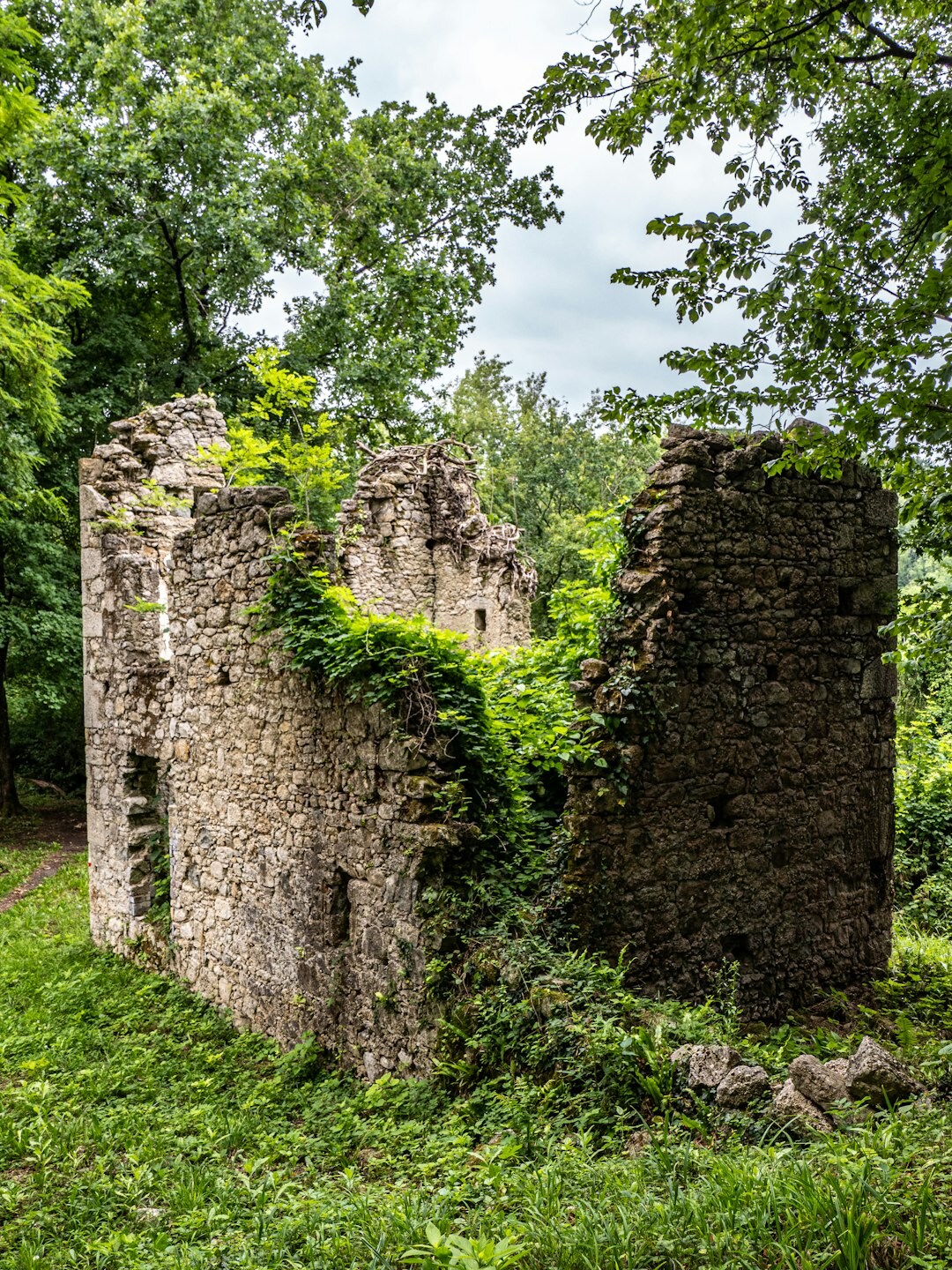 ancient ruins mystery